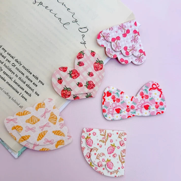 Set of 5 Corner Bookmarks Steel Rule Cutting Die - Multicolor